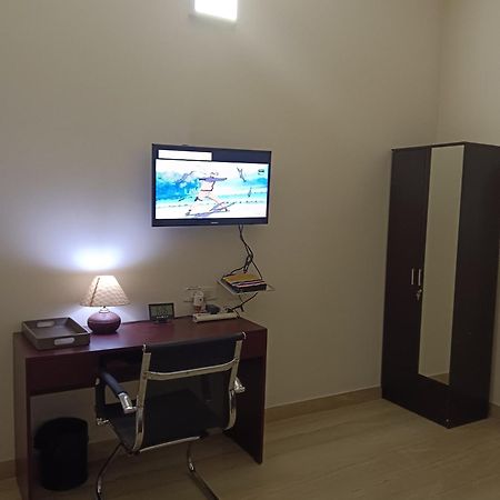 Iris Comfort Inn Chennai Luaran gambar