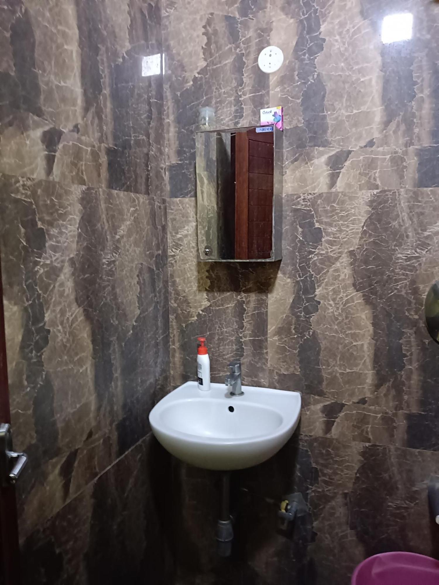 Iris Comfort Inn Chennai Luaran gambar