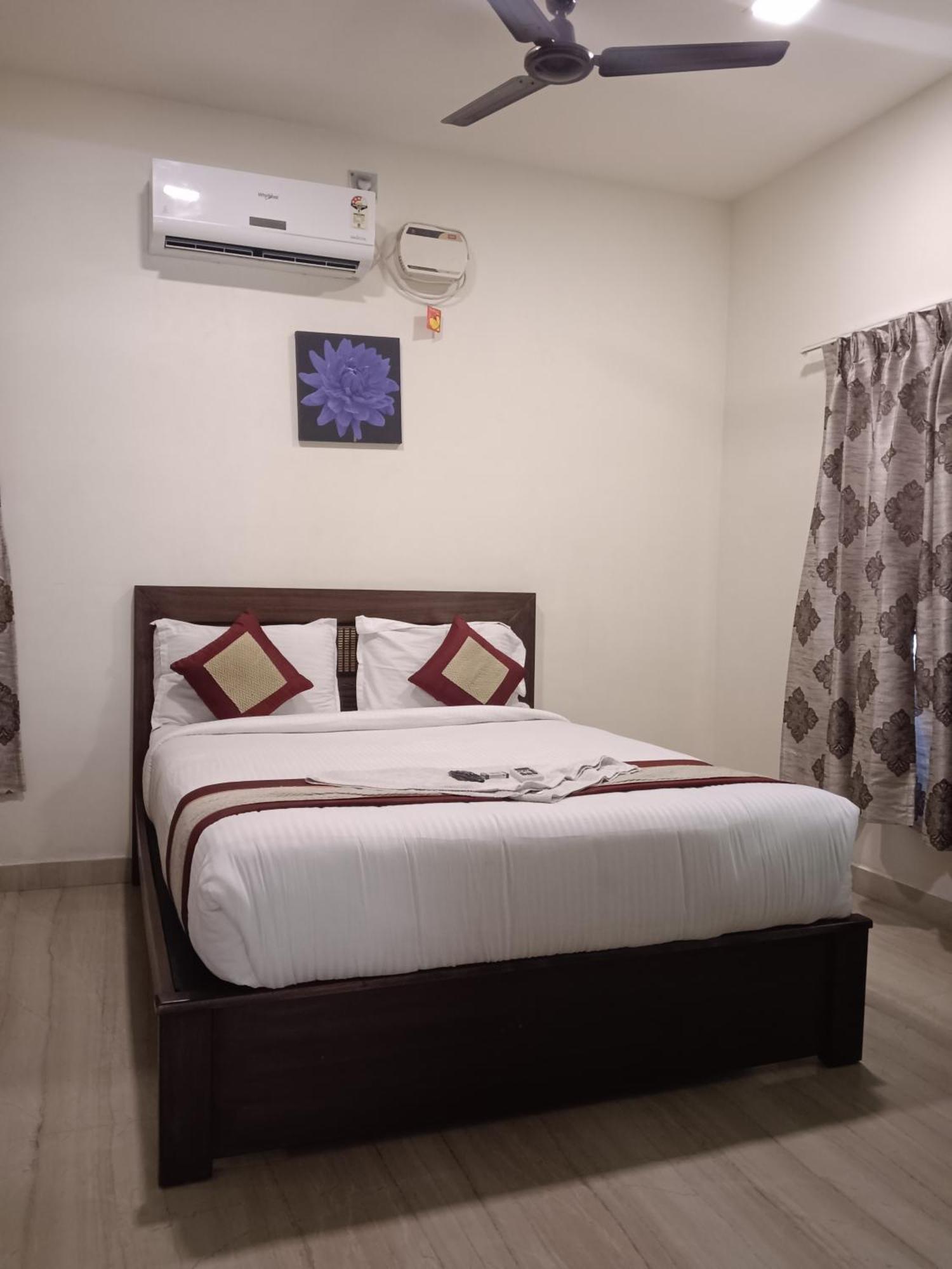 Iris Comfort Inn Chennai Luaran gambar