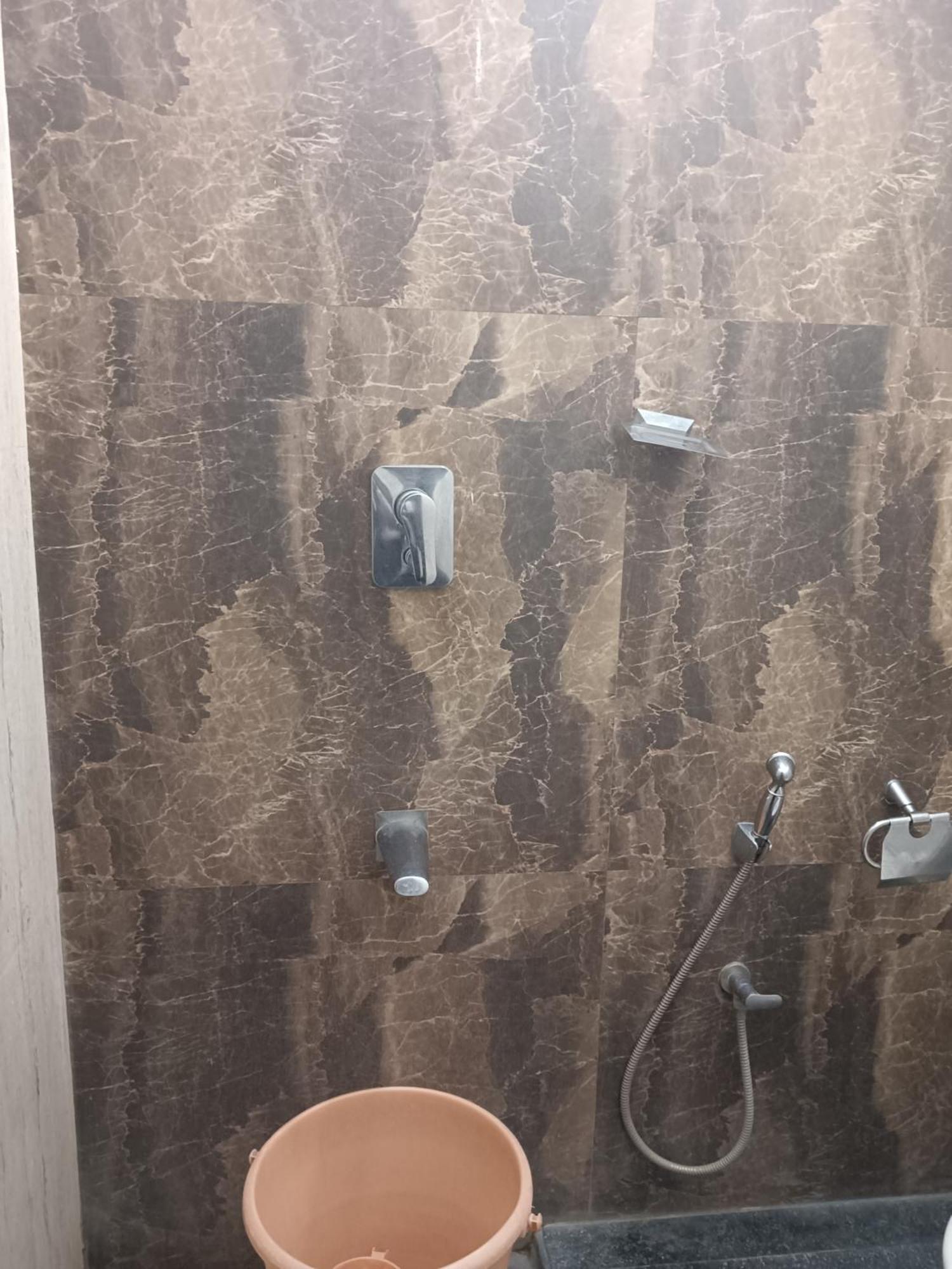 Iris Comfort Inn Chennai Luaran gambar