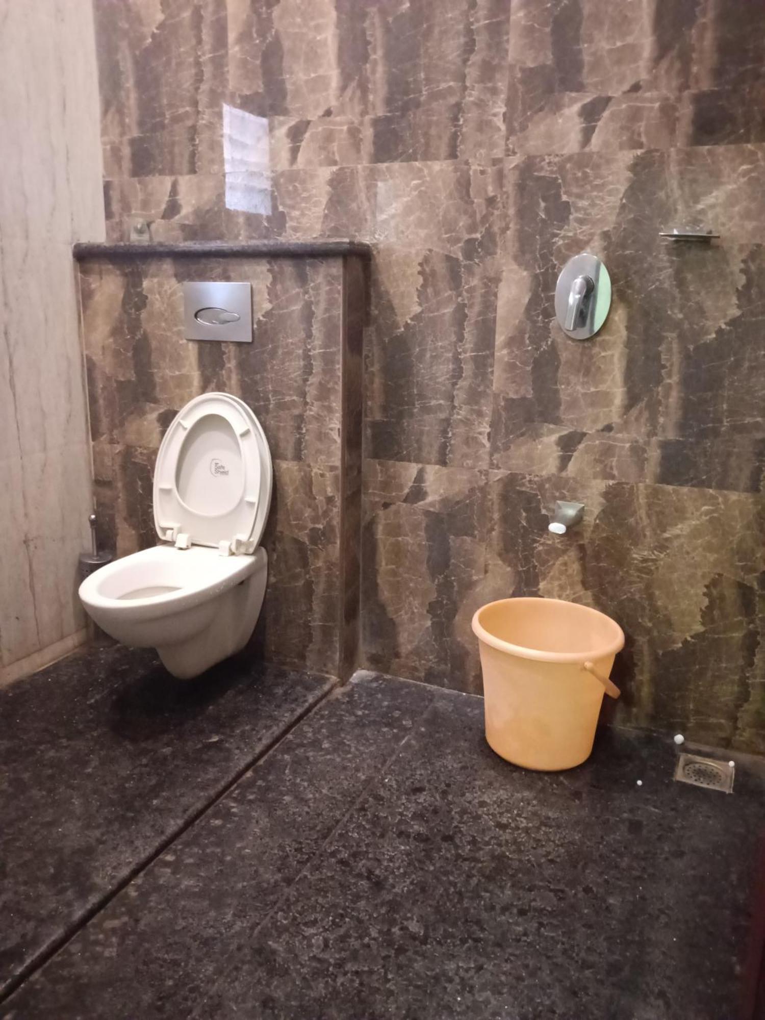 Iris Comfort Inn Chennai Luaran gambar