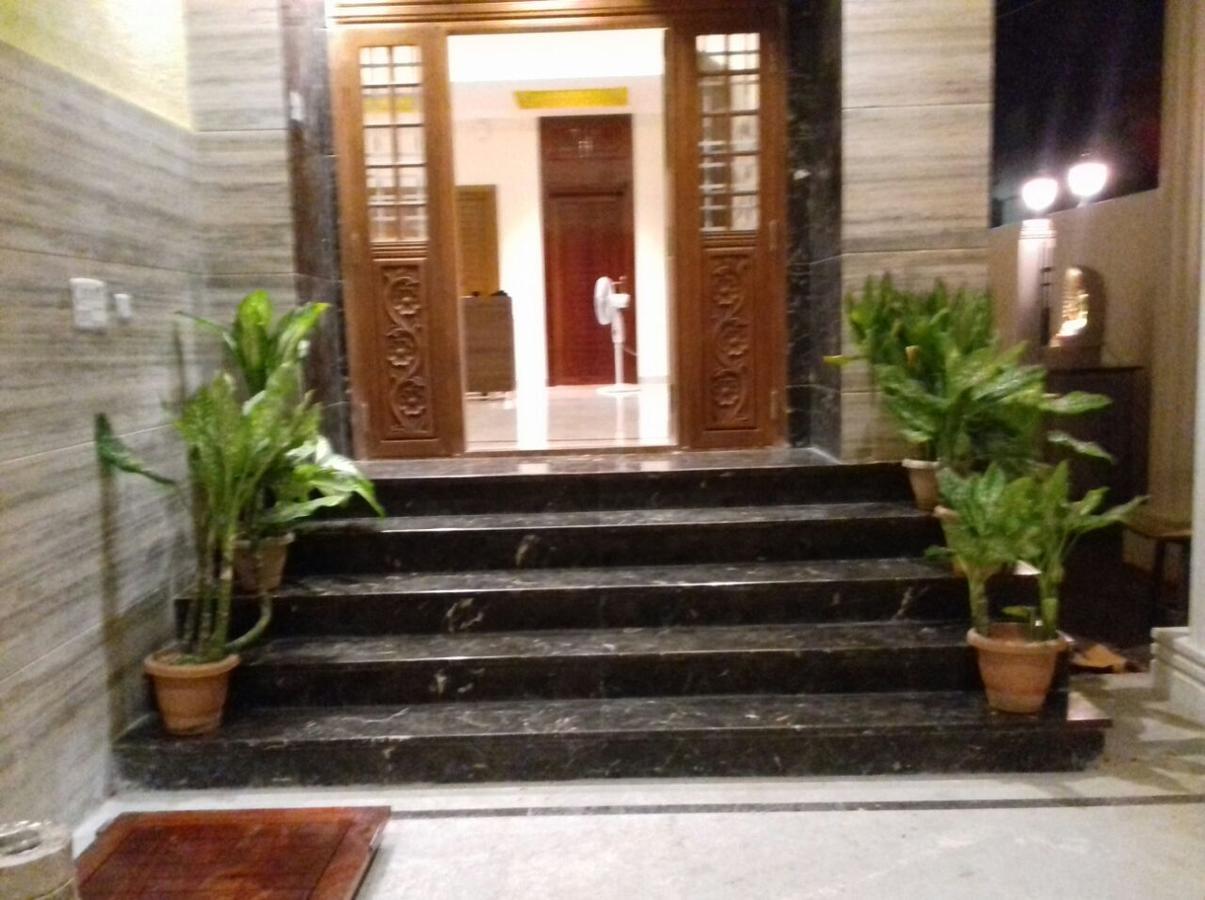 Iris Comfort Inn Chennai Luaran gambar