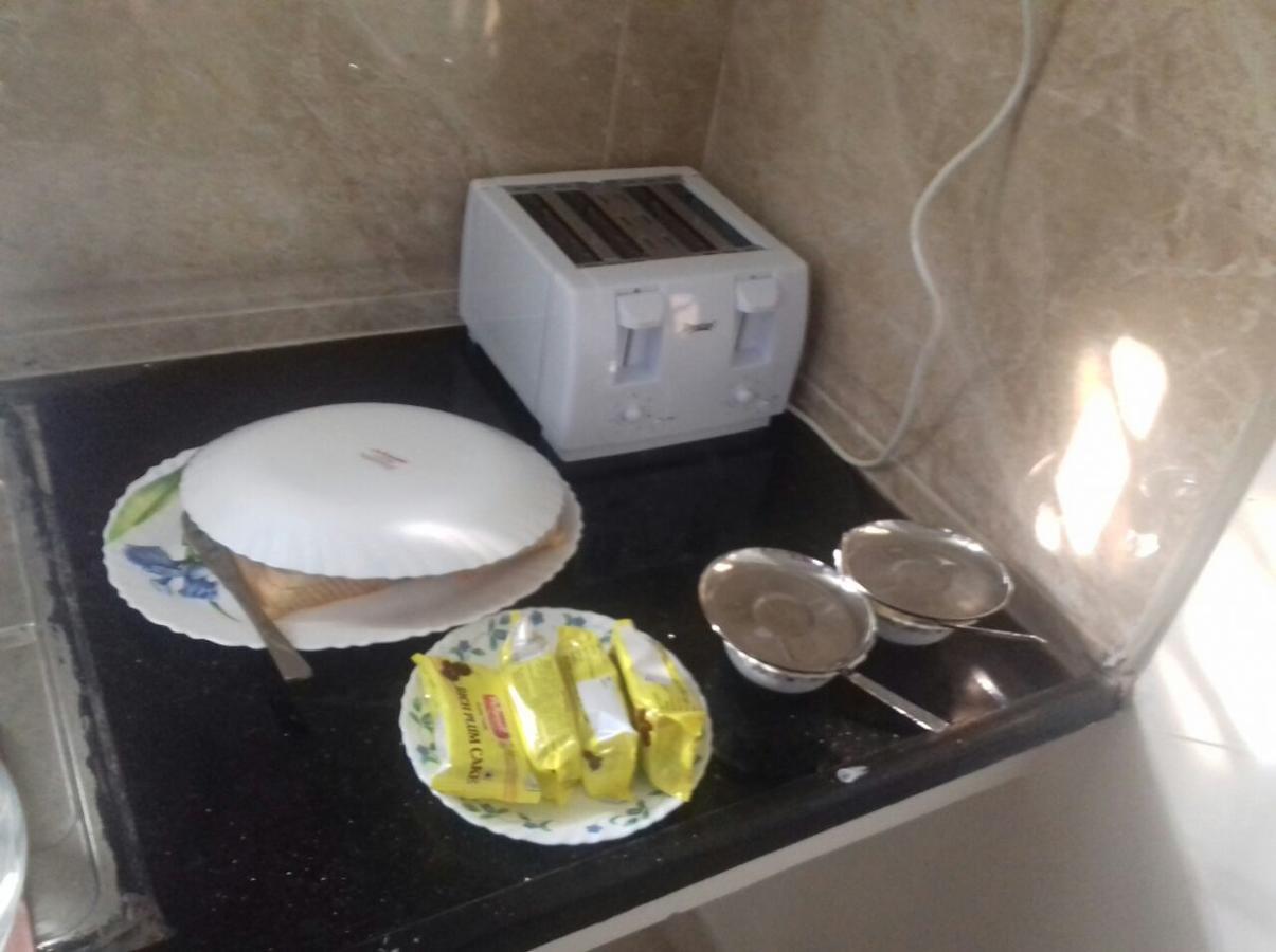 Iris Comfort Inn Chennai Luaran gambar