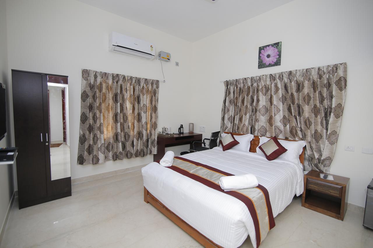 Iris Comfort Inn Chennai Luaran gambar