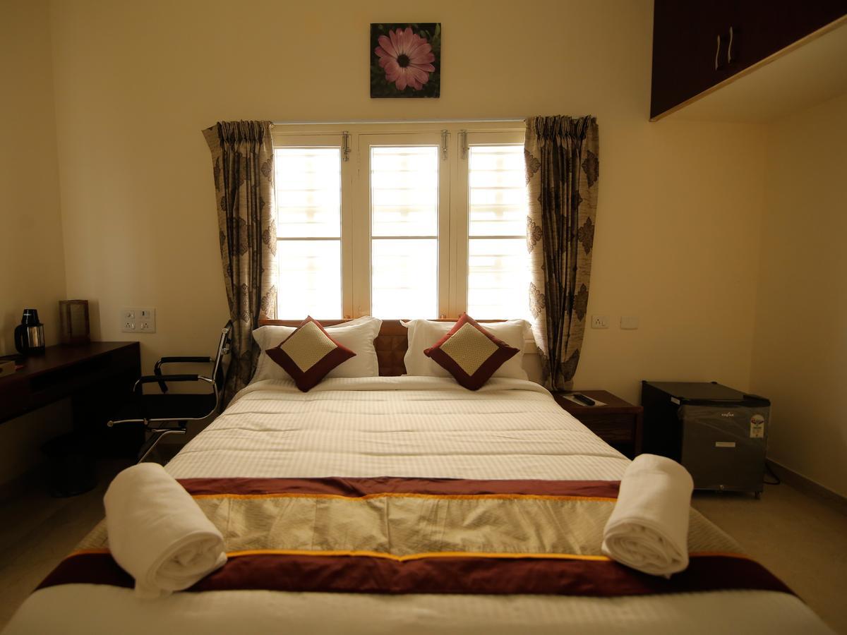 Iris Comfort Inn Chennai Luaran gambar