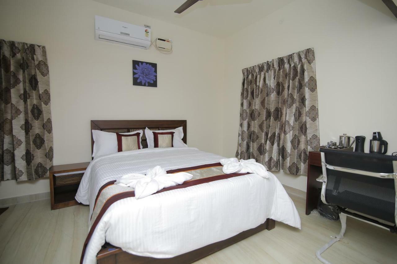 Iris Comfort Inn Chennai Luaran gambar